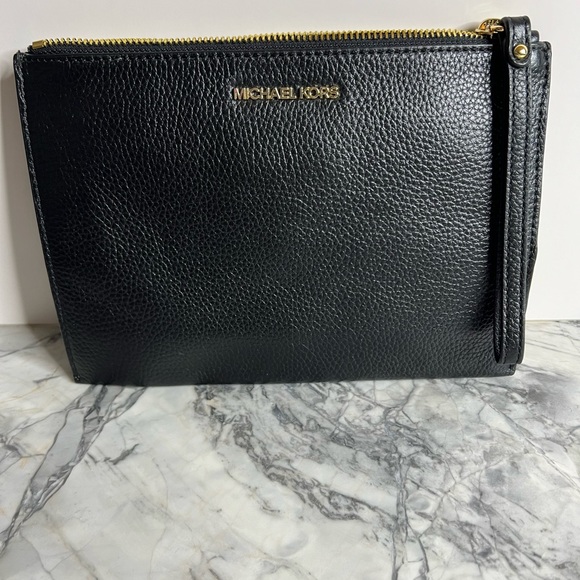 Michael Kors Jet Set Large Saffiano Leather Shoulder Bag, wallet and wristlet. - Picture 9 of 9